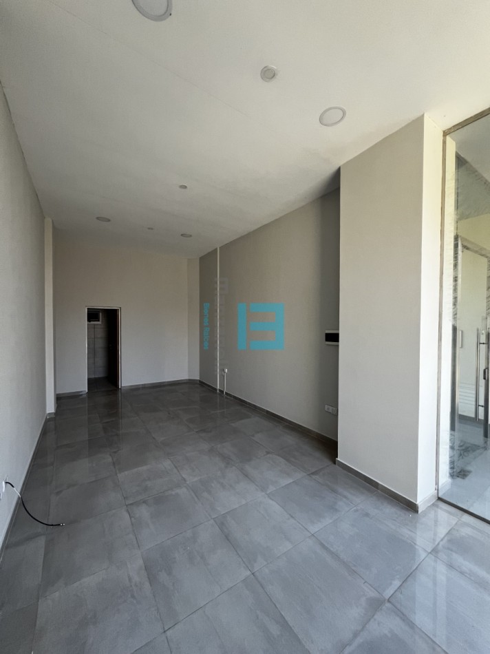 ALQUILER LOCAL COMERCIAL ZONA PARQUE