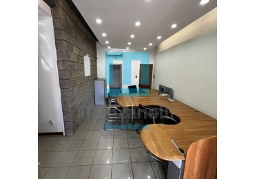 EN ALQUILER OFICINAS AMOBLADAS ZONA PARQUE